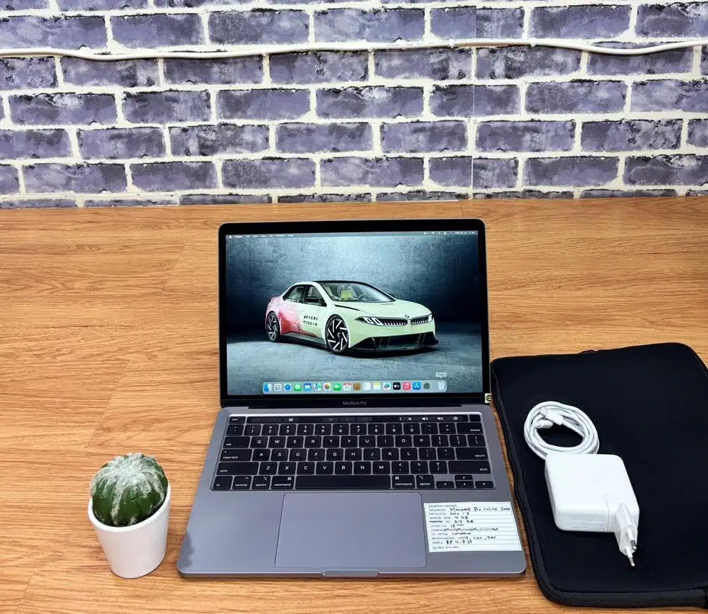 MacBook Pro Retina 13” 2020 , Spek Tinggi