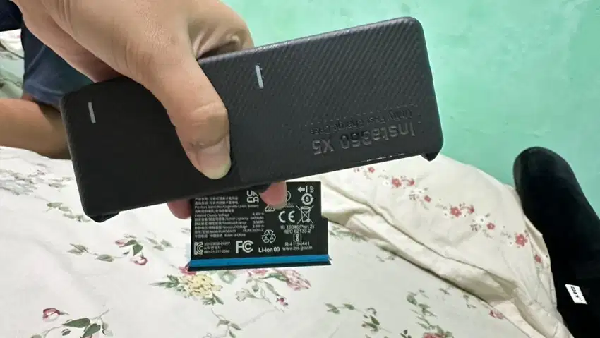 Fast-charge case insta 360 X5 plus battery insta 360 X5