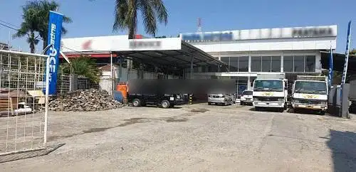 Disewakan gedung di Jln. Soekarno Hatta Kota Bandung