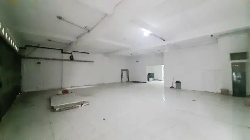 Disewakan Ruko Siap Pakai Area Bisnis Dan Niaga Sayap Jln. BKR Bandung
