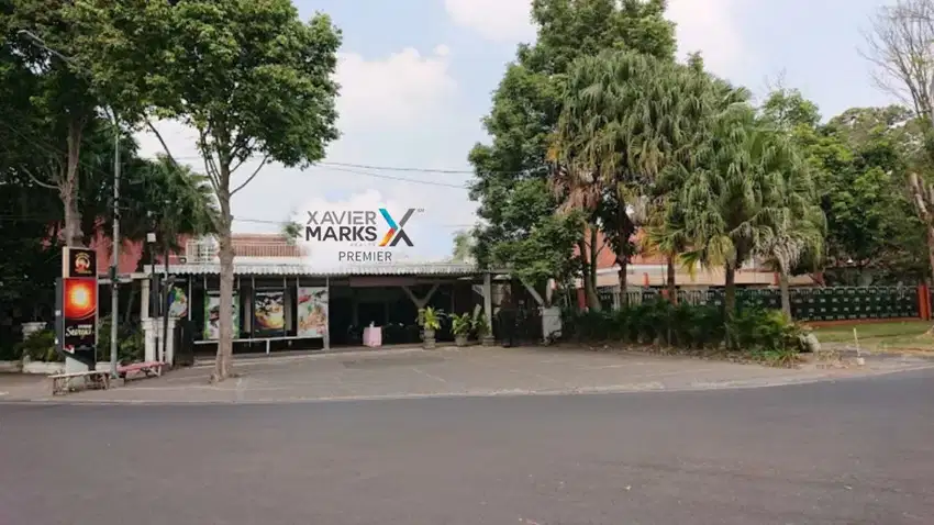 Disewakan Rumah Usaha Ex. Resto di Ijen, Malang