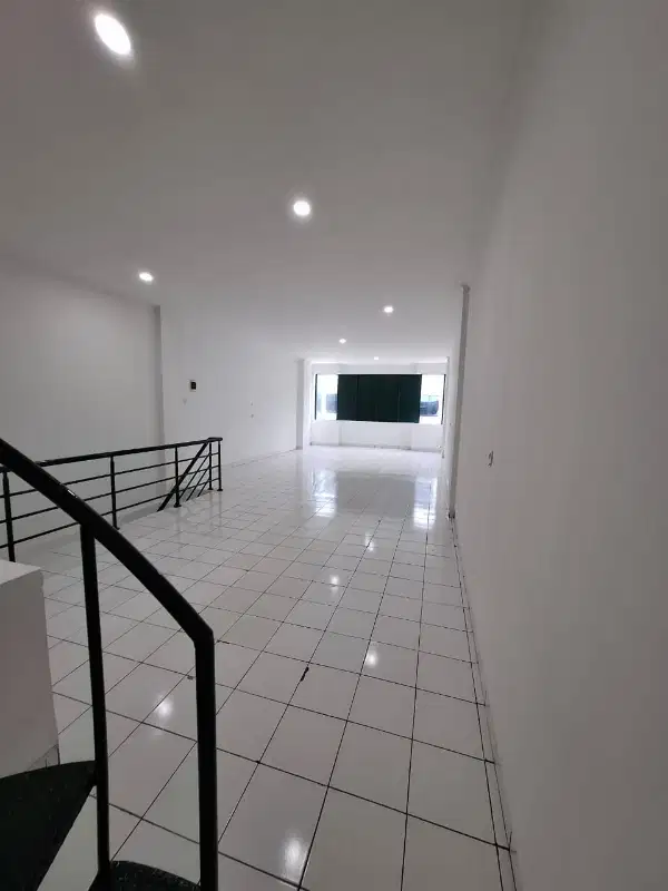 Dijual Ruko Rapih 3lantai Kopo Mas