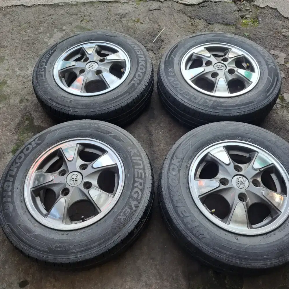 Velg dan ban r13 oem xenia pcd 4x114
