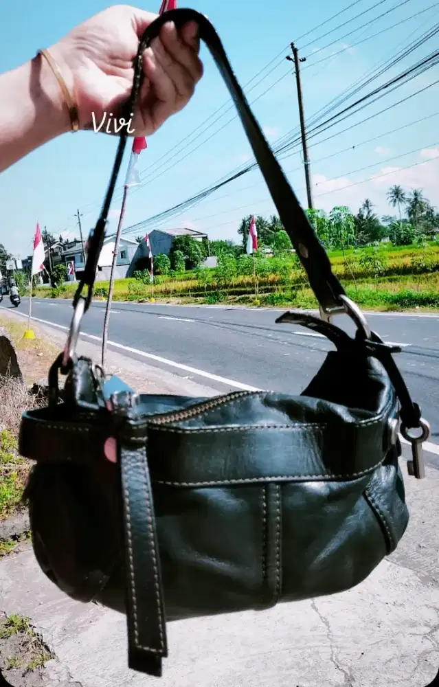 Fossil amanda 54 hitam