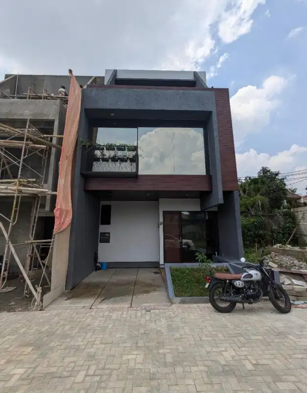 DI JUAL RUMAH CLUSTER DEKAT LEBAK BULUS