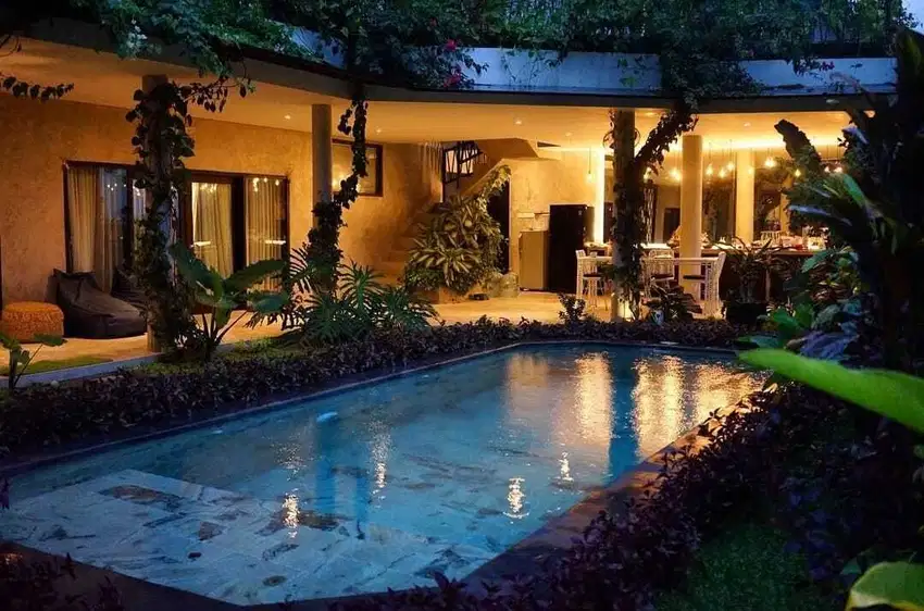 DIJUAL / FREEHOLD : Private Villa 4 Beds in Tumbak Bayuh, Badung