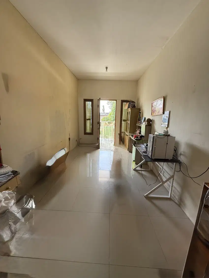 Jual cepat dan murah Rumah 2 Lantai siap huni SHM