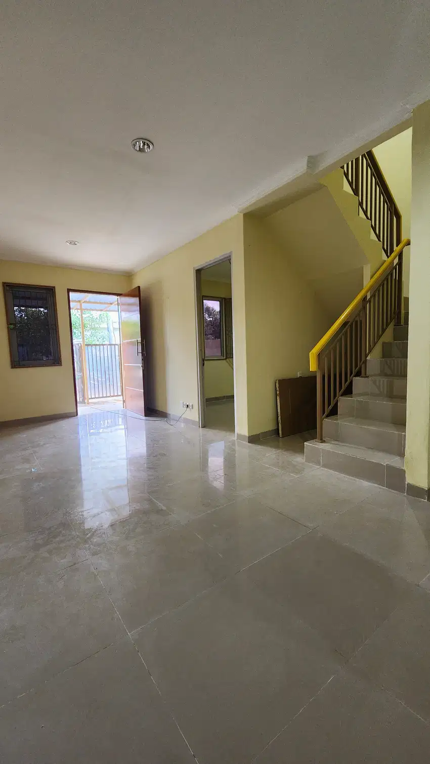 Dijual Rumah Sektor 7C Gading Serpong 2 lantai Baru Rapi Tangerang