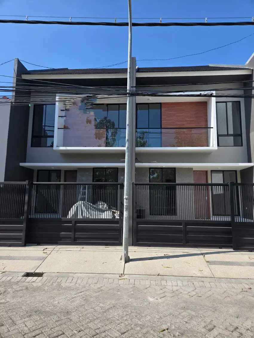 Rumah Baru 2 Lantai Di Kutisari Indah Utara Surabaya