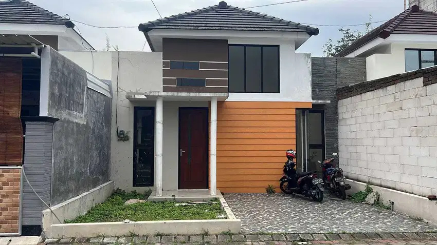 Perum Grand Bandara Blok C 18 Kel Saptorenggo Kec Pakis Kab Malang