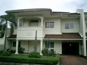 Sewa Rumah Townhouse Pondok Intan Residence 5A Furnished Swimming Pool