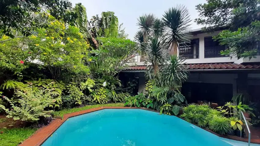 RUMAH CANTIK 2 LT SIAP HUNI KOMP UNILVER PESANGGRAHAN JAKSEL