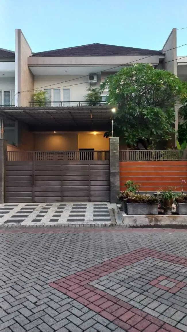 ‼️FULL FURNISHED‼️RUMAH GALAXY ARAYA TAHAP1 SEMOLOWARU MANYAR KLAMPIS.
