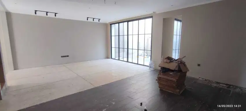 Dijual rumah baru di Batununggal mulia