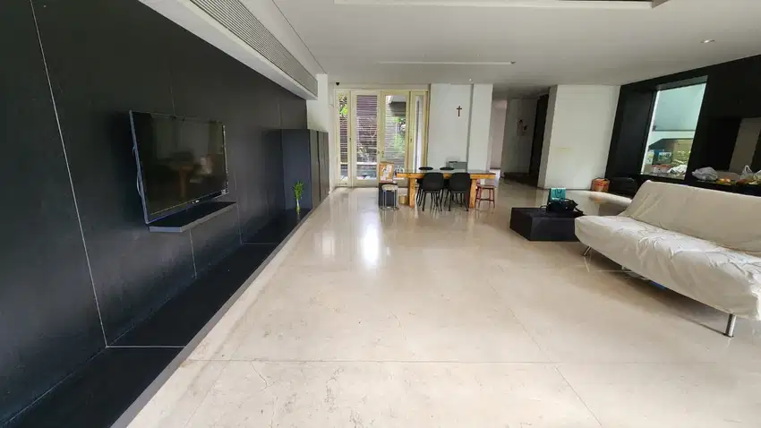 Disewa Rumah di daerah Guntur, Setiabudi, Jakarta Selatan Siap Huni