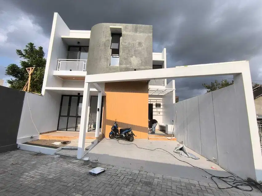 Rumah 2 Lantai Modern Industrial 3 Kamar tidur 3 Kamar mandi di Sleman