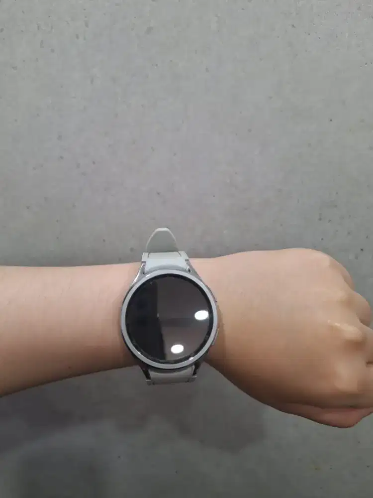 Second ex display watch 6 R960 47mm silver garansi abis 2.500