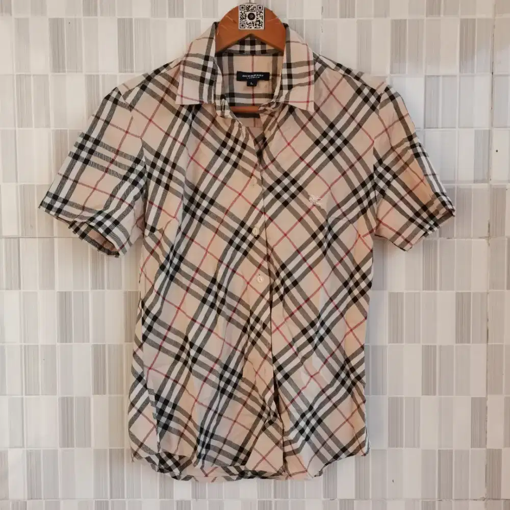 132. Kemeja Lengan Pendek Burberry Size S PRELOVED] (SECOND) (BEKAS)