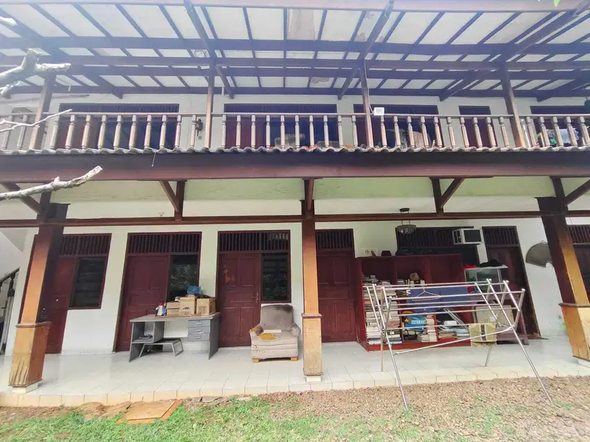DIJUAL Rumah tua terawat, Dekat Mall Senayan
