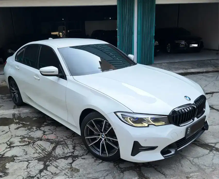 2020 BMW 320i Sport Km 56rb Free Service Sd 2028 Siap Pakai Otr KREDIT