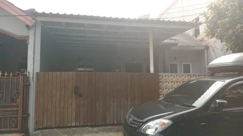 Disewakan Rumah Di Cluster Cendana, Taman Royal - Tangerang