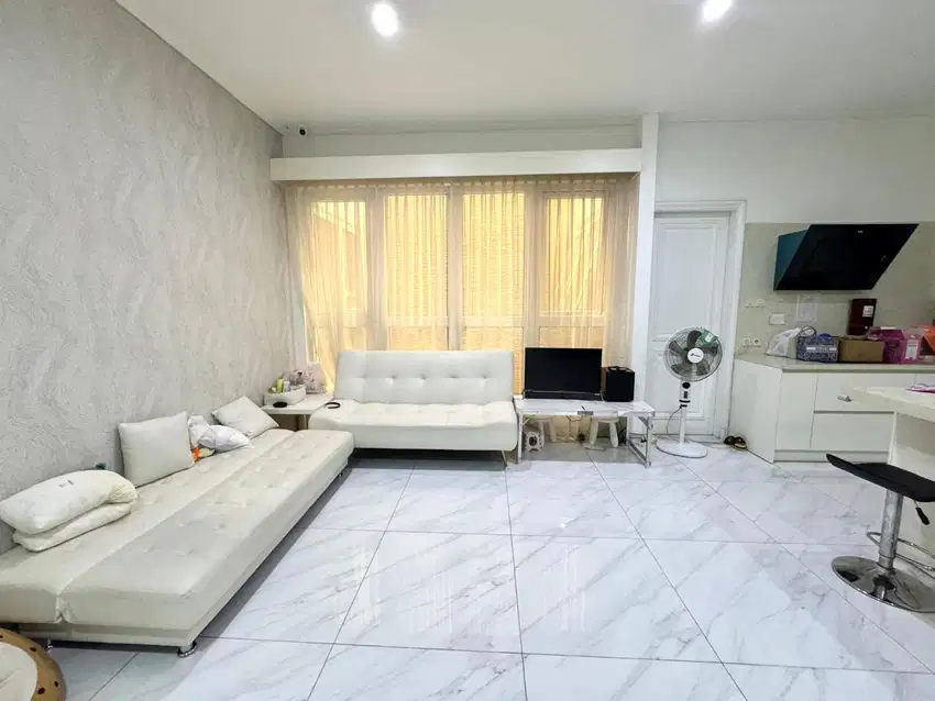 Rumah mewah cantik nyaman sunter podomoro jakarta