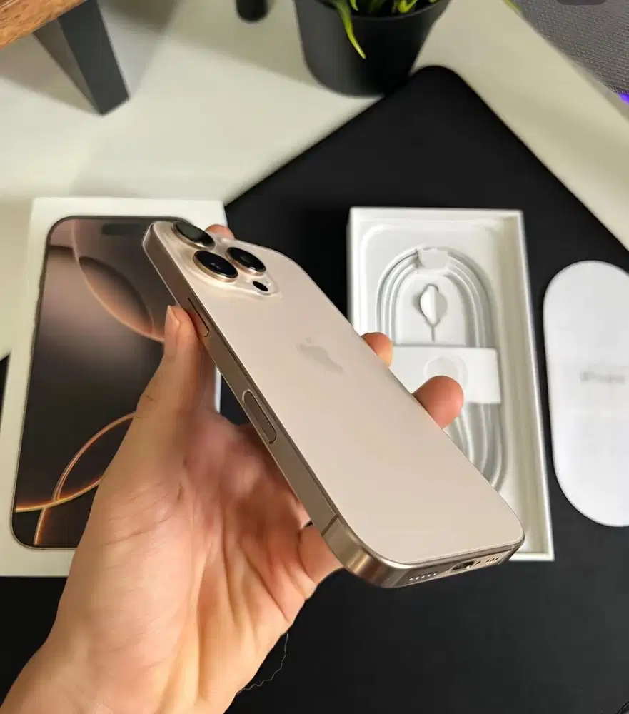 IPHONE 16 promax (baru 4 bln)