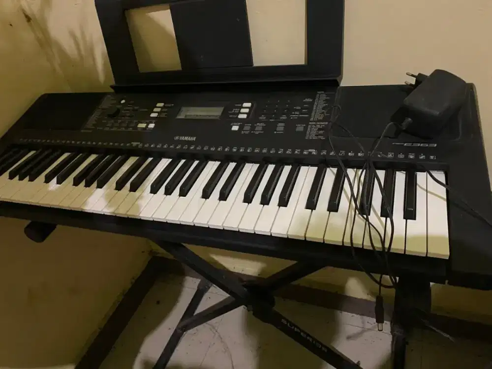 Keyboard yamaha PSR EW 300 & kaki