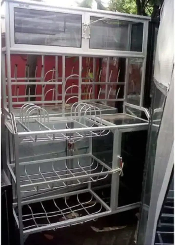 Rak Piring Aluminium 3 Sap Box Atas 2 Pintu Samping 1 Pintu Kaca Riben