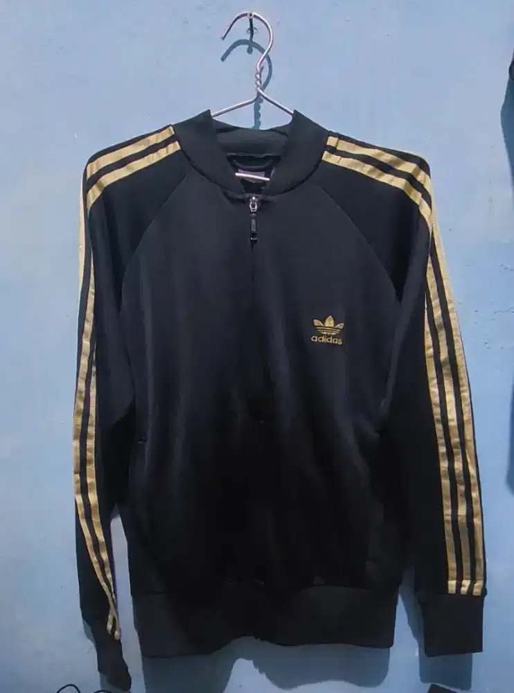 TRACKTOP ADIDAS SUPERSTAR BLACK GOLD