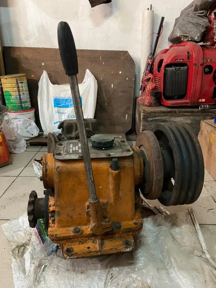 Marine Gearbox Model 06 Rasio 2.5:1