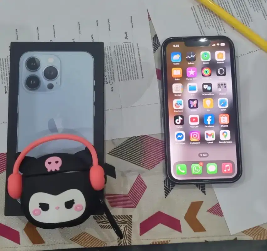 iPhone 13 pro 128Gb iBox plus iWatch 4 dan airpod 2