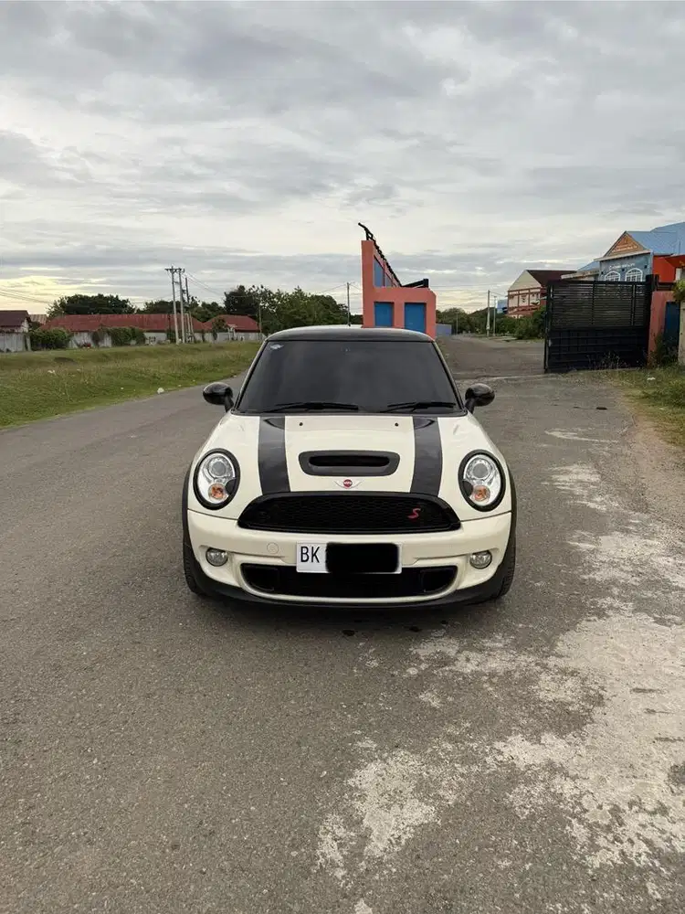 MINI COOPER S LCI R56
