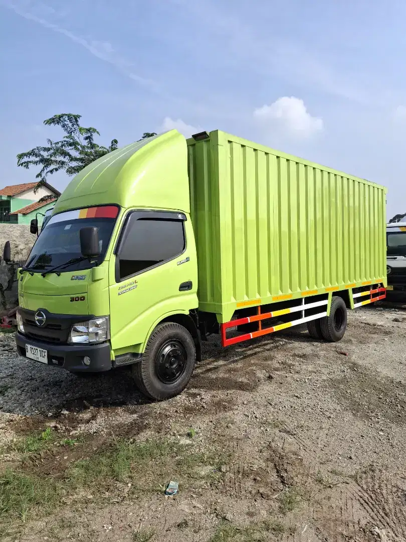 HINO DUTRO BOX LONG 136HDL 2023