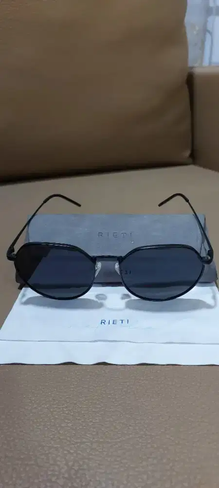 Kacamata hitam RIETI ZOE original korea