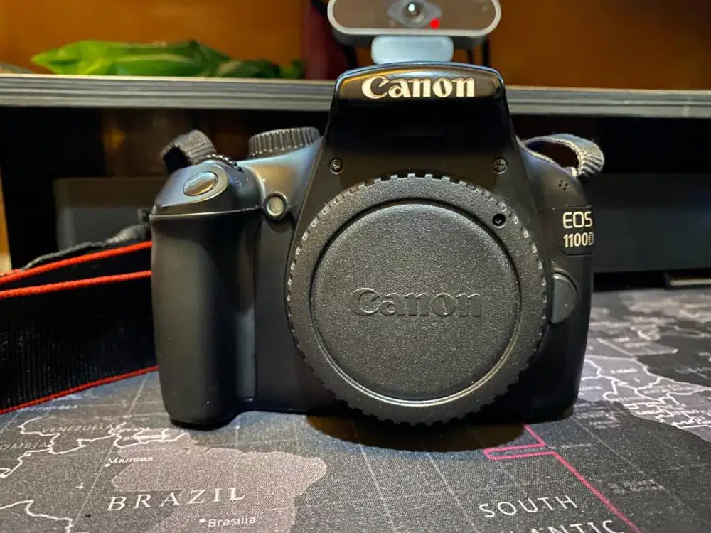 Kamera canon 1100D Body Only camera minus vignet