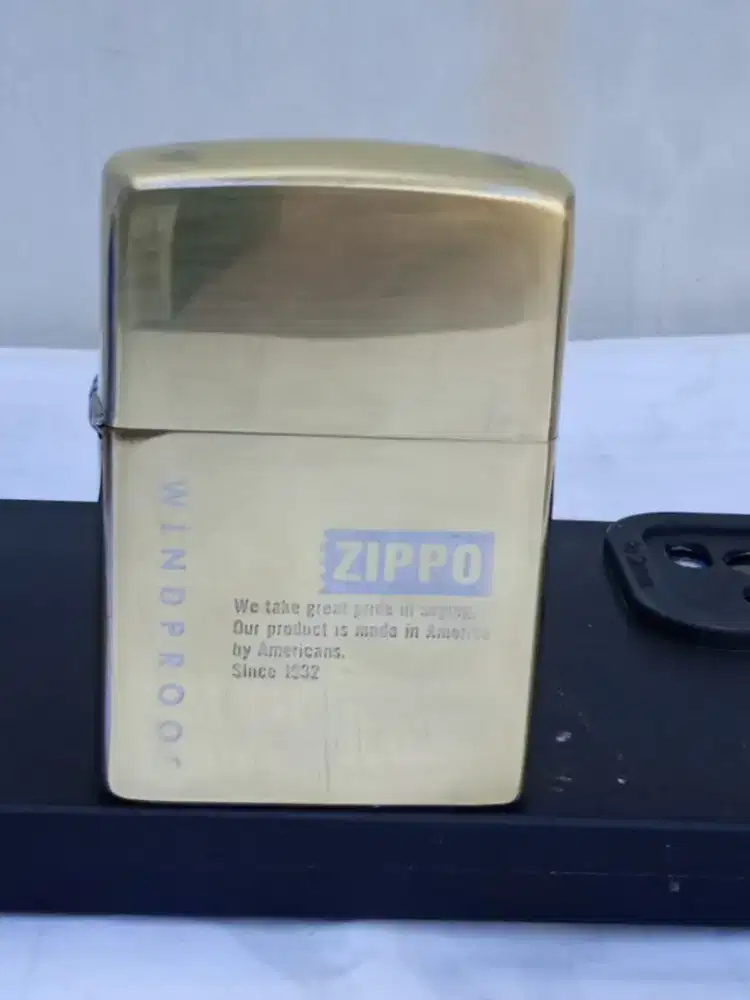 ZIPPO SECOND H-VI