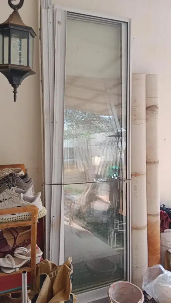 Dijual 4 Daun Pintu Kaca