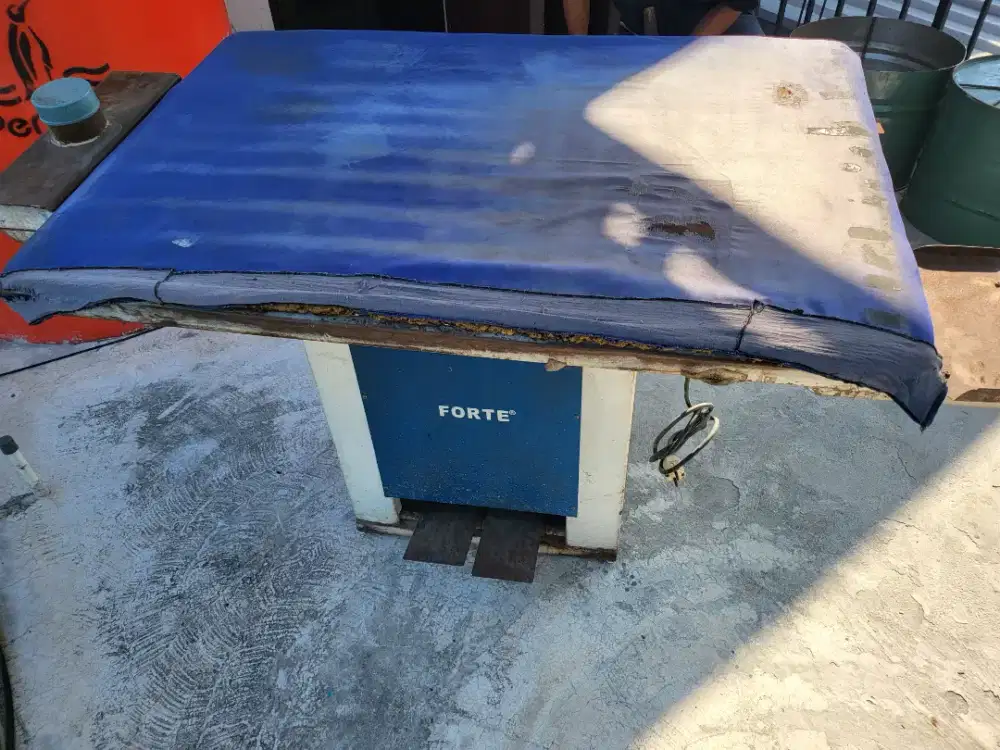 MEJA GOSOK VACUM LAUNDRY MERK FORTE