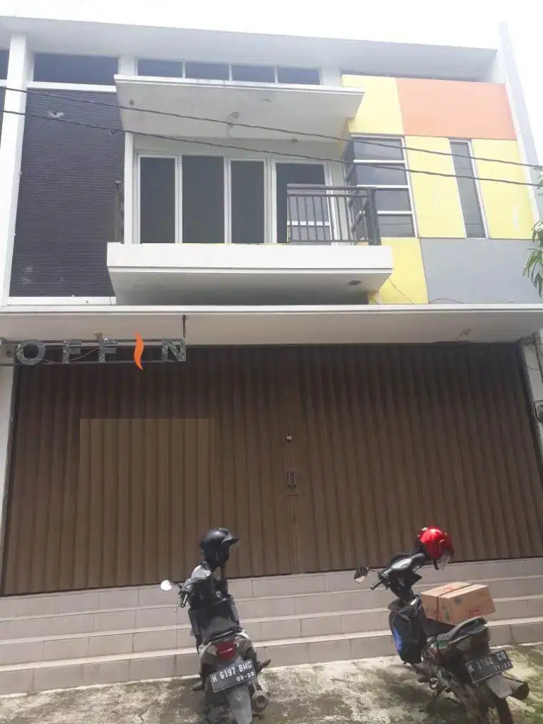 Disewakan Ruko Lokasi Strategis di Jl. Manggis Raya Semarang