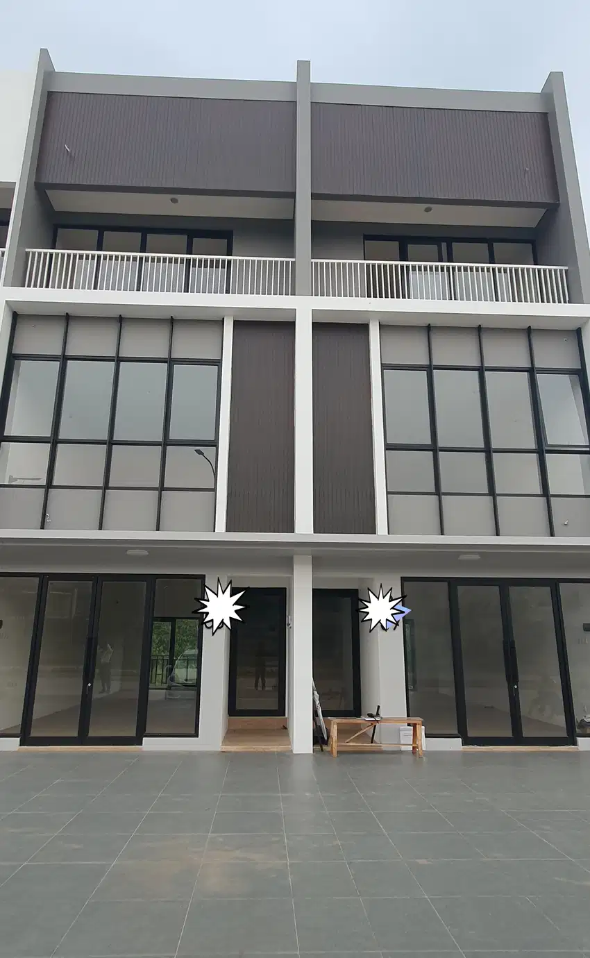 Disewakan Ruko Baru 3 lantai Hive Tanamera Lippo Cikarang 2 View