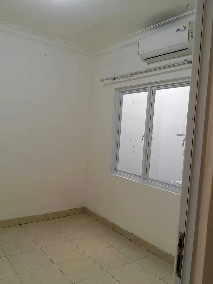 DIJUAL TOWNHOUSE CITY RESORT SEMIFURNISHED RAPI BAGUS