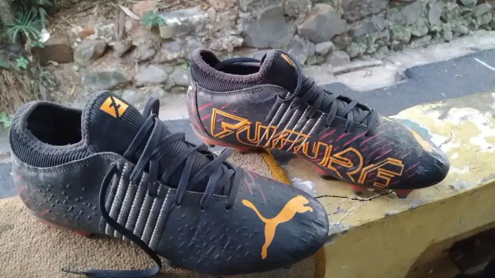 Sepatu bola puma future original