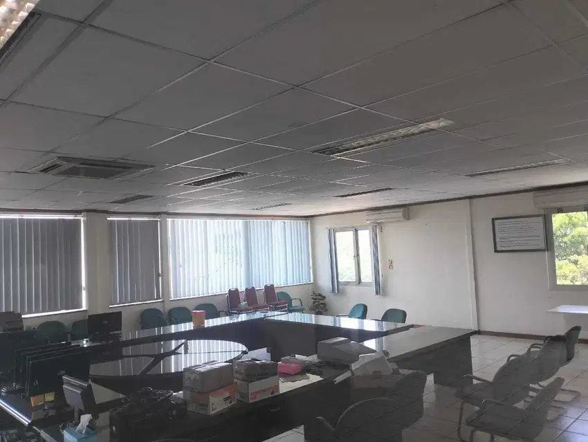 Gedung Kantor & Gudang Strategis di Mainroad Soekarno Hatta Bandung