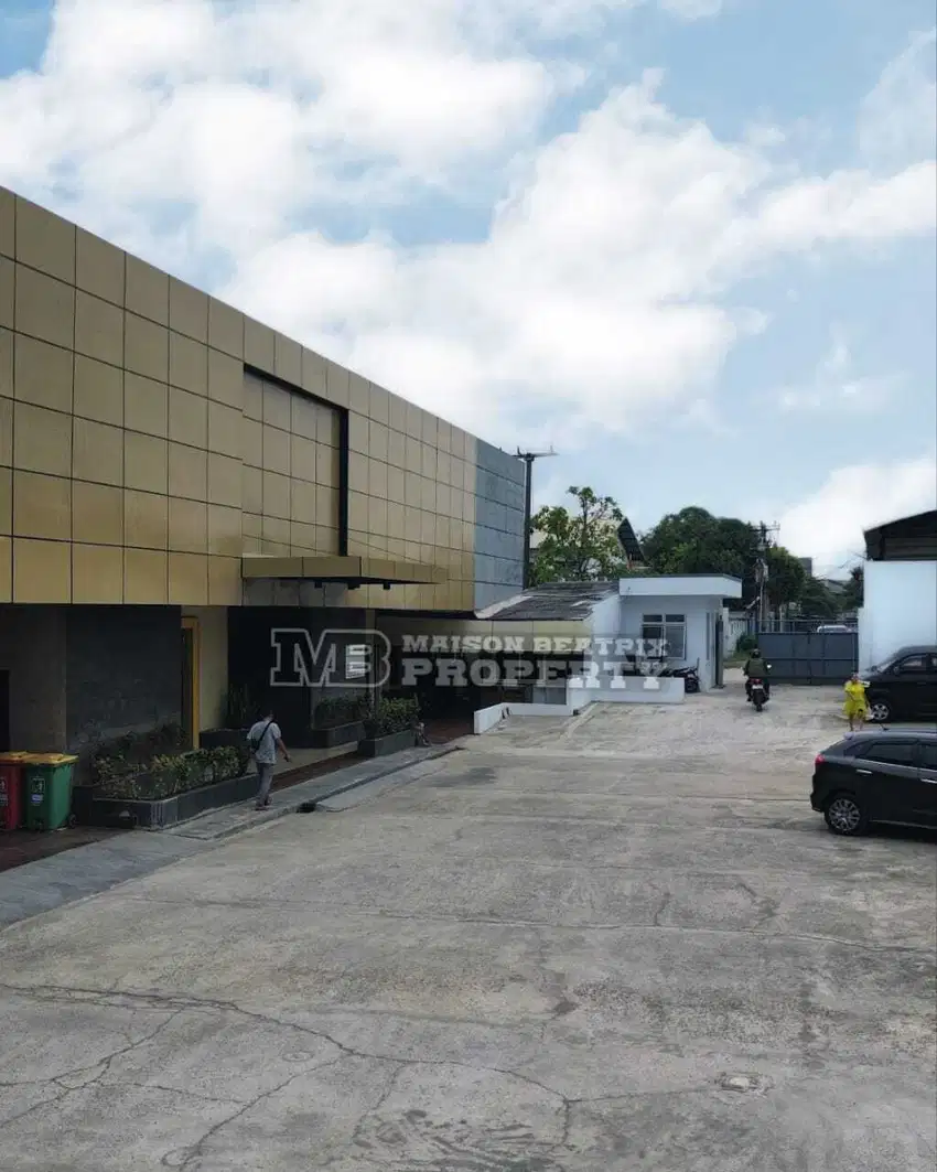 PABRIK & KANTOR SIAP OPERASIONAL DI KAWASAN PABRIK & PERGUDANGAN KAMAL