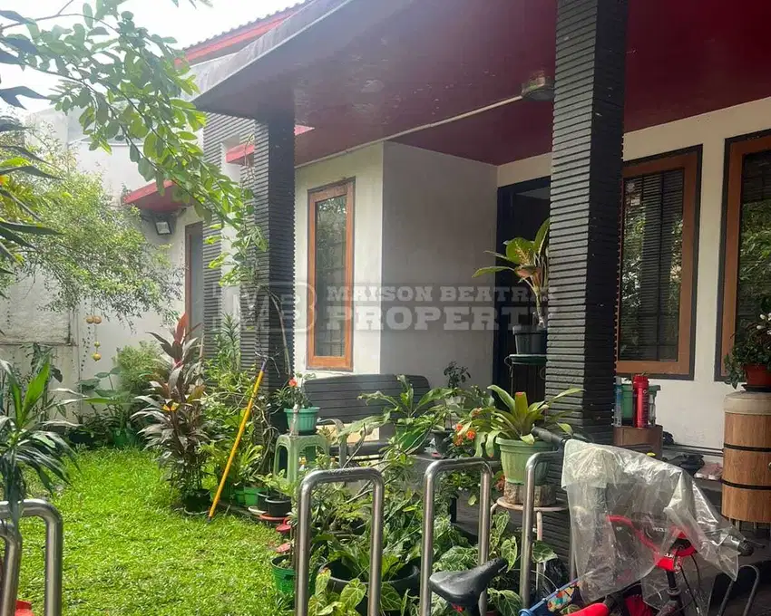 RUMAH SIAP HUNI LOKASI SANGAT STRATEGIS DI KENCANA LOKA  - TANGERANG