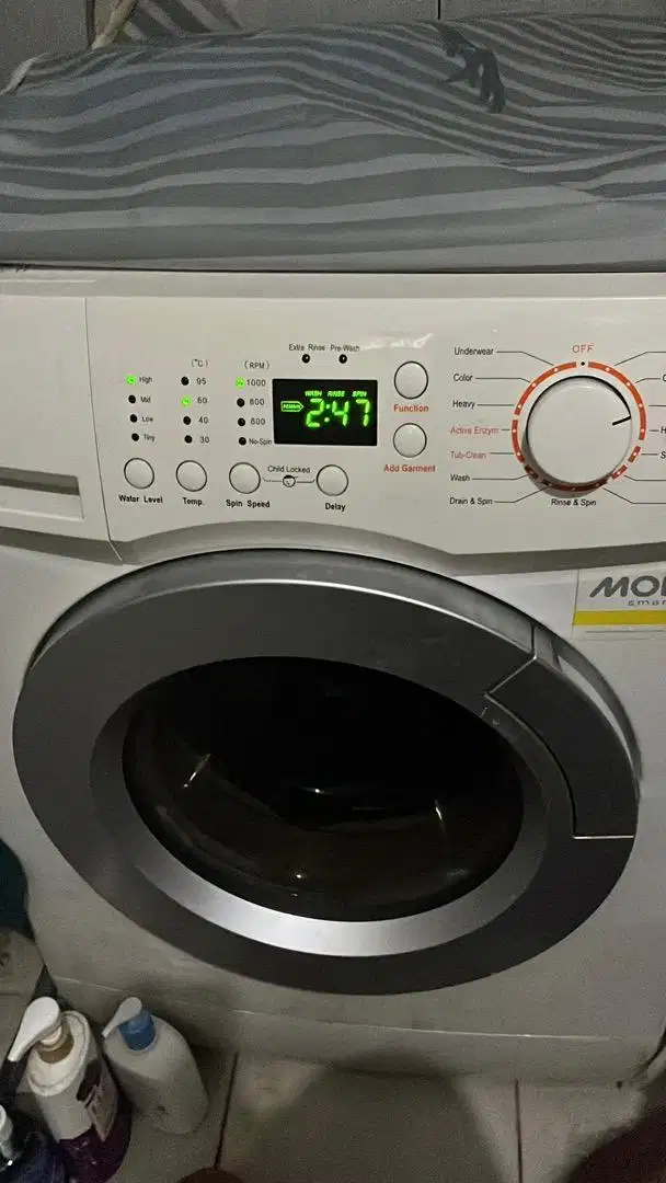 Mesin cuci Front Loading