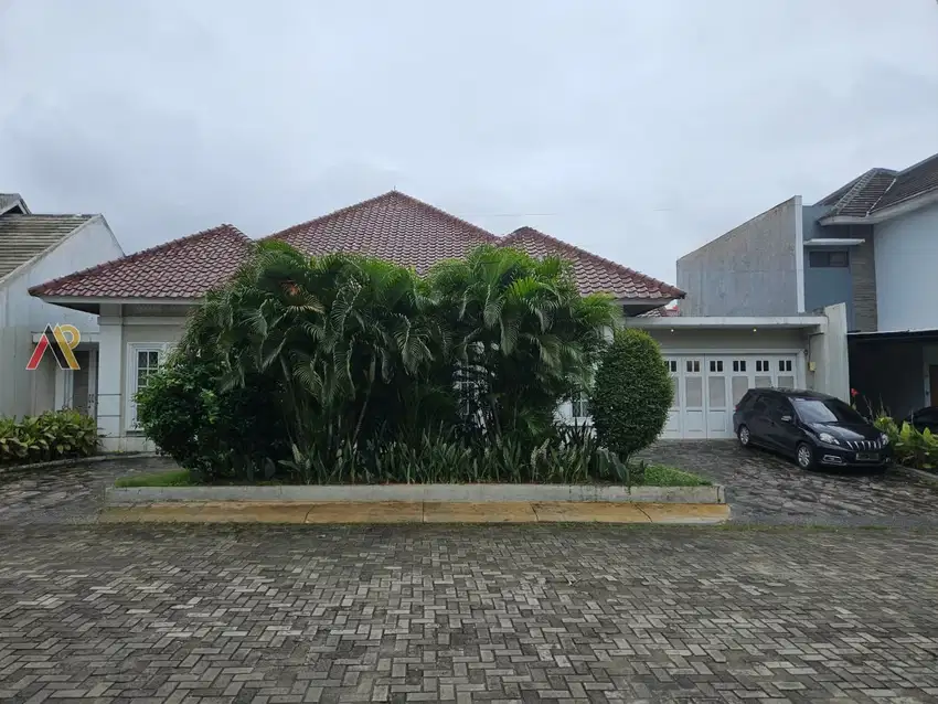 Rumah Second Sangat Terawat di Ceger Cipayung Jakarta Timur