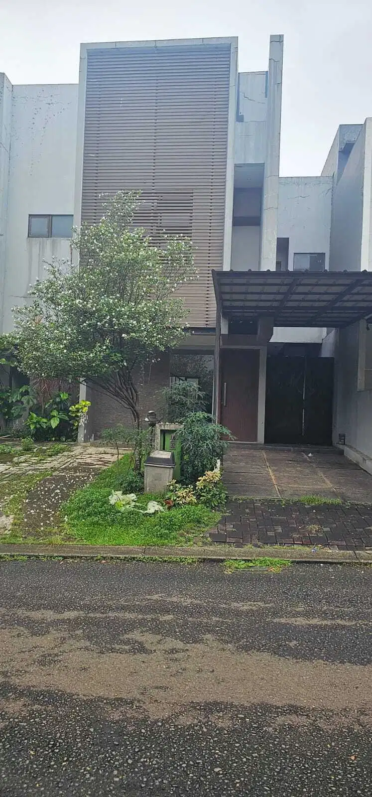 Dijual Segera Rumah di The Green BSD, Cluster Blossom Ville