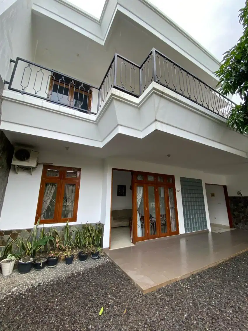 Dijual Rumah Mewah 2 Lantai di Tegallega Bogor